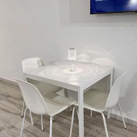 Globe Apartment Turin